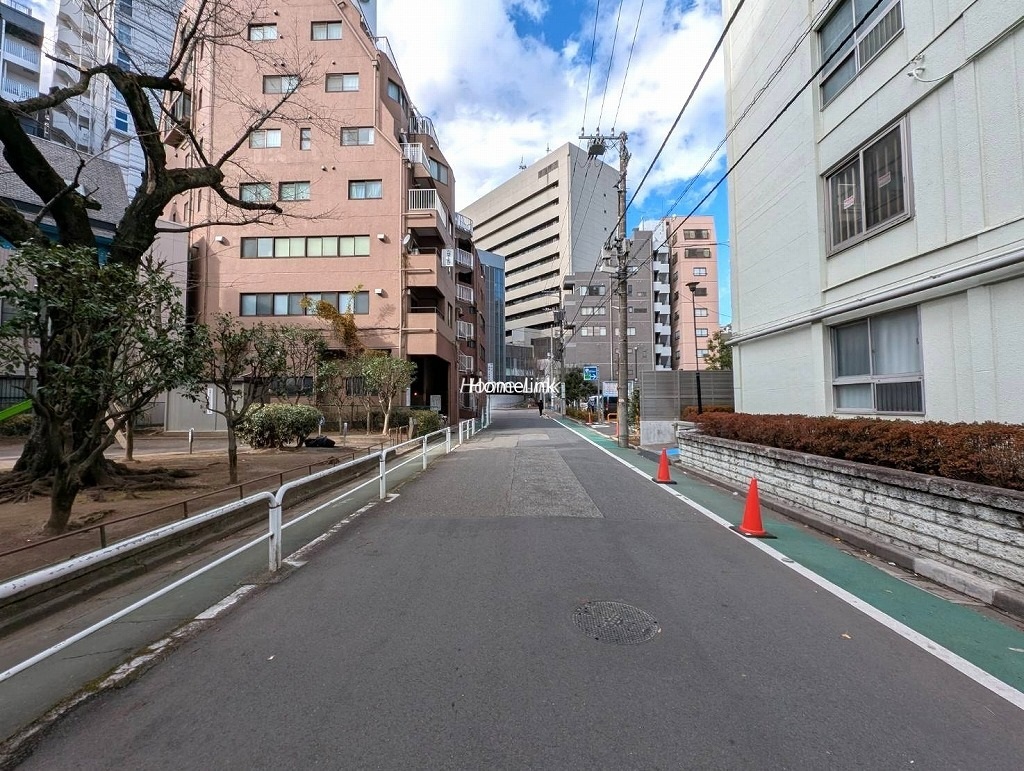板橋コーポラス　前面道路